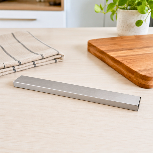 SnapSpace™ SteelHold Magnetic Knife Strip